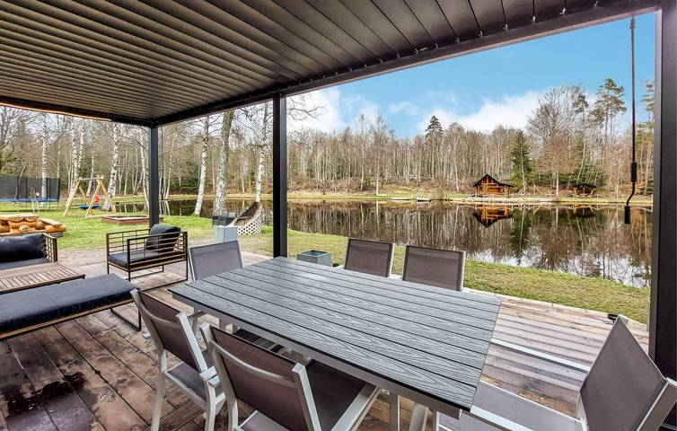 Location de vacances pour 6 personnes, avec vue et terrasse ainsi que jardin et vue sur le lac, animaux acceptés dans Skåneland - 4
