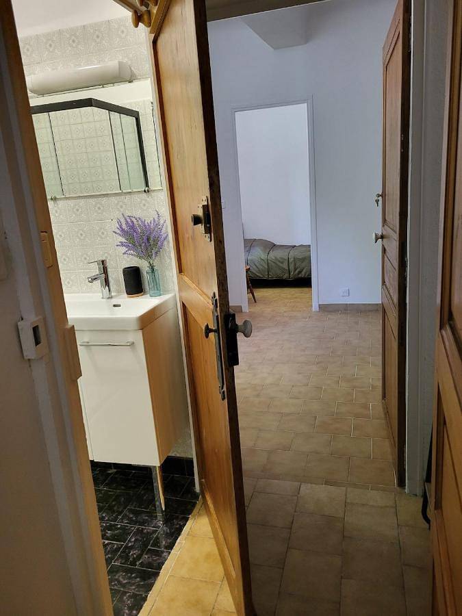 Appartement entier, Gîte six personnes au cœur de la Provence in Barjols, Région de Brignoles