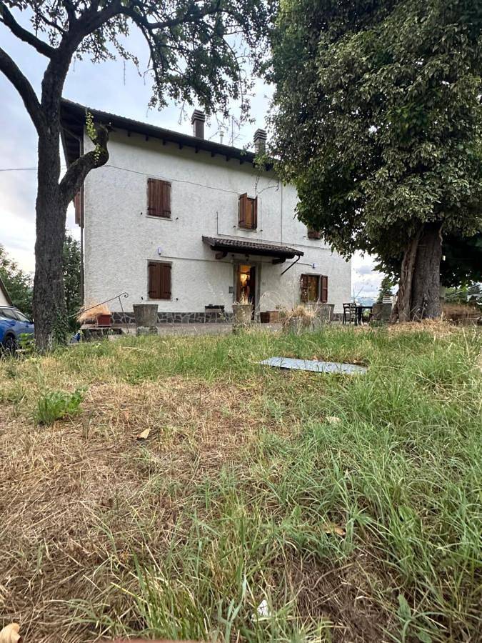 Location de vacances pour 3 personnes, avec vue ainsi que jardin et vue sur le lac, animaux acceptés à Castiglione dei Pepoli - 2