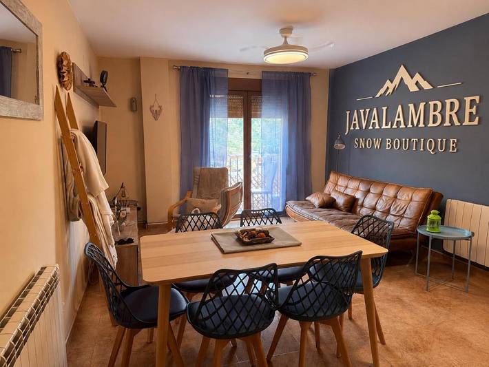 Apartamento para 8 personas, con Balcón y Vistas en Javalambre