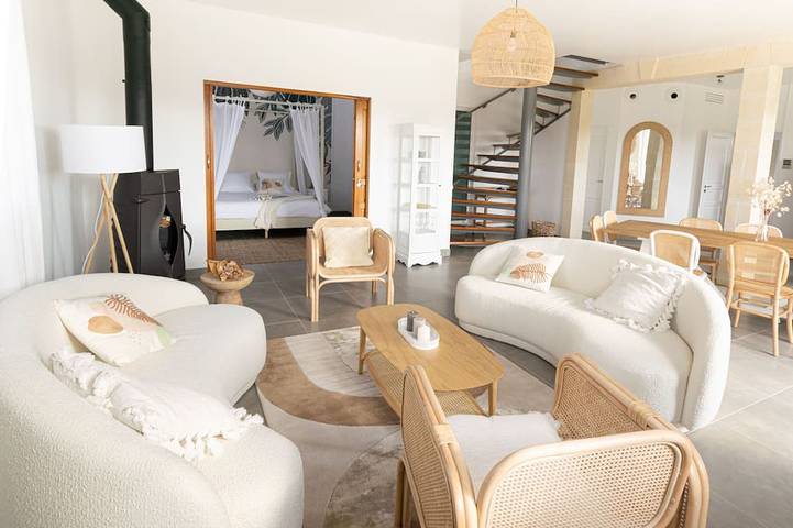Location de vacances pour 10 personnes, avec jacuzzi et jardin ainsi que sauna et piscine à Saint-Laurent-Médoc - 3