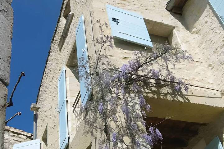 Charmantes Natursteinhaus in der Provence mit Garten – ruhige Lage in Boulbon in Boulbon, Arles und Umgebung
