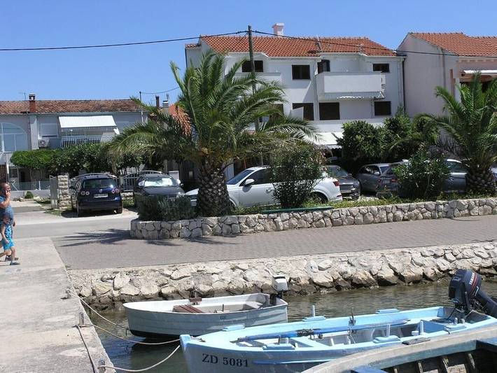 Ferienwohnung für 4 Personen, mit Terrasse in Bibinje