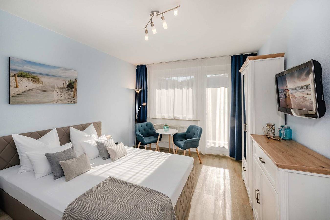 Ganze Wohnung, Gemütliche Ferienwohnung in Zempin mit Balkon – nur 100 m bis zum Strand in Strand Zempin, Zempin