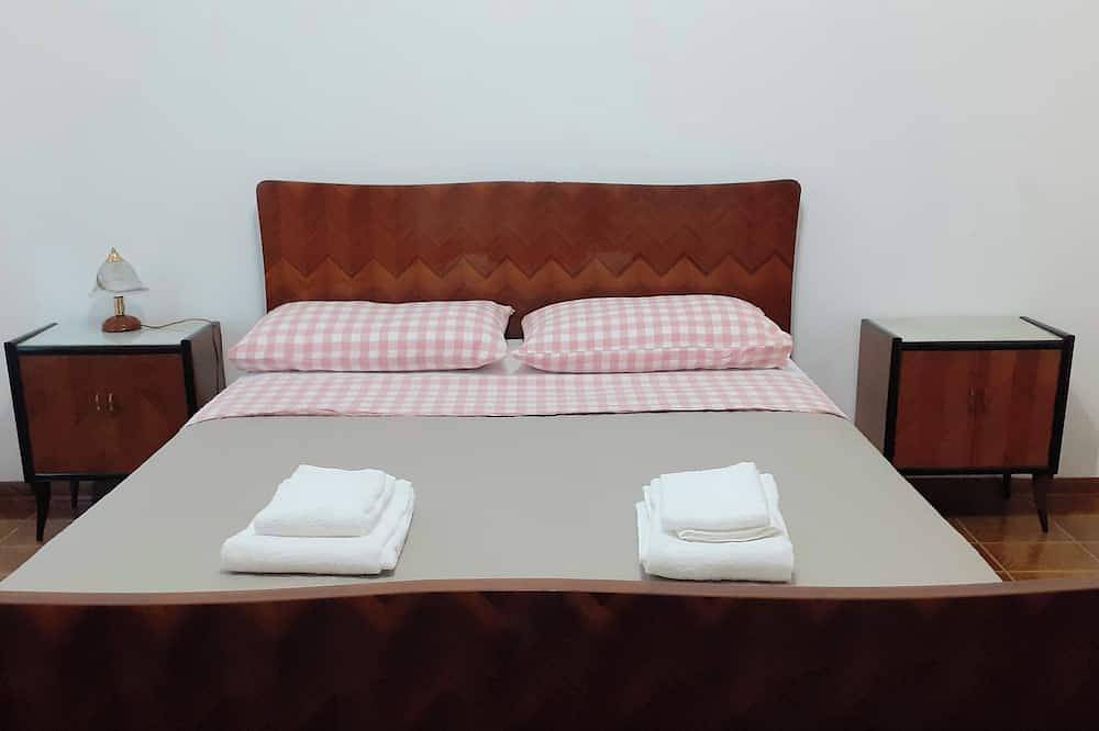 Small villa in the green of Ferrara in Ferrara, Provincia de Ferrara