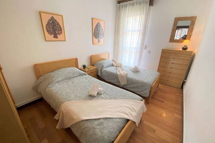 Ganze Wohnung, Apto céntrico en la playa - La Dehesa 5500 in Isla, Arnuero