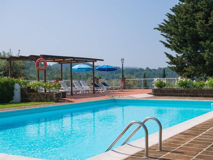 Ferienhaus für 3 Personen, mit Pool und Terrasse, mit Haustier
