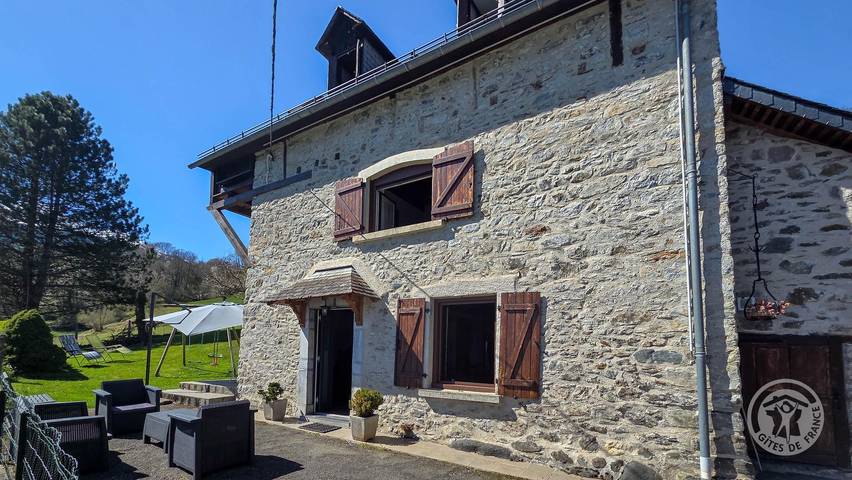 Gîte pour 5 personnes, avec jardin et terrasse, animaux acceptés