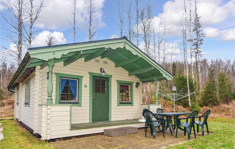 Ferienhaus für 6 Personen, mit Terrasse in Storfors