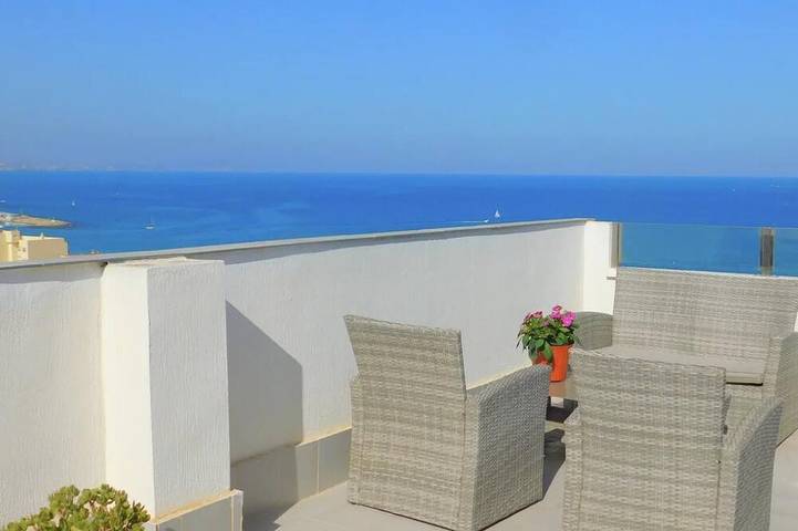 Holiday apartment for 6 people, with pool and garden as well as balcony, with pets - 1