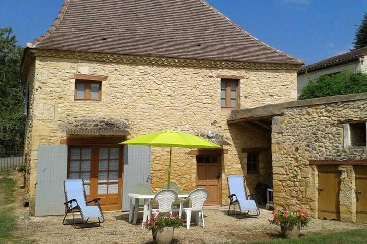 Gîte pour 4 personnes, avec jardin, animaux acceptés à Saint-Marcel-du-Périgord
