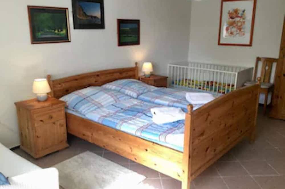Ganze Wohnung, Landidylle auf dem Halbecks Hof für 4-5 Personen, Halbecks-Hof in Lieschow, Ummanz