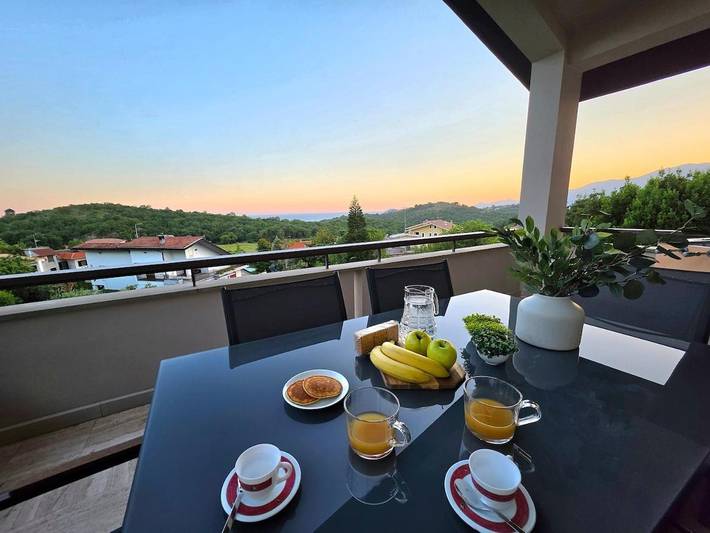 Casa vacanza per 4 persone, con Balcone e Terrazza nonché Giardino e Panorama a Minturno