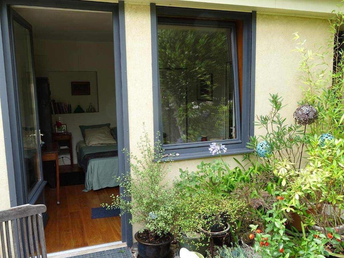Double Room with Private Bathroom in Caen, Région de Caen
