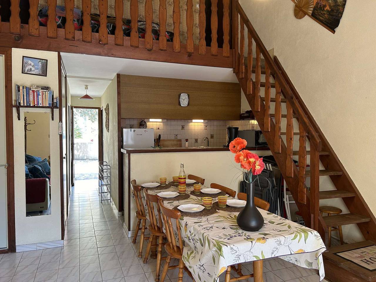 Gemütliches Ferienhaus in Strandnähe, 4 Zimmer, 8 Personen, Terrasse, Parkplatz in Saint Pierre la Mer, Fleury