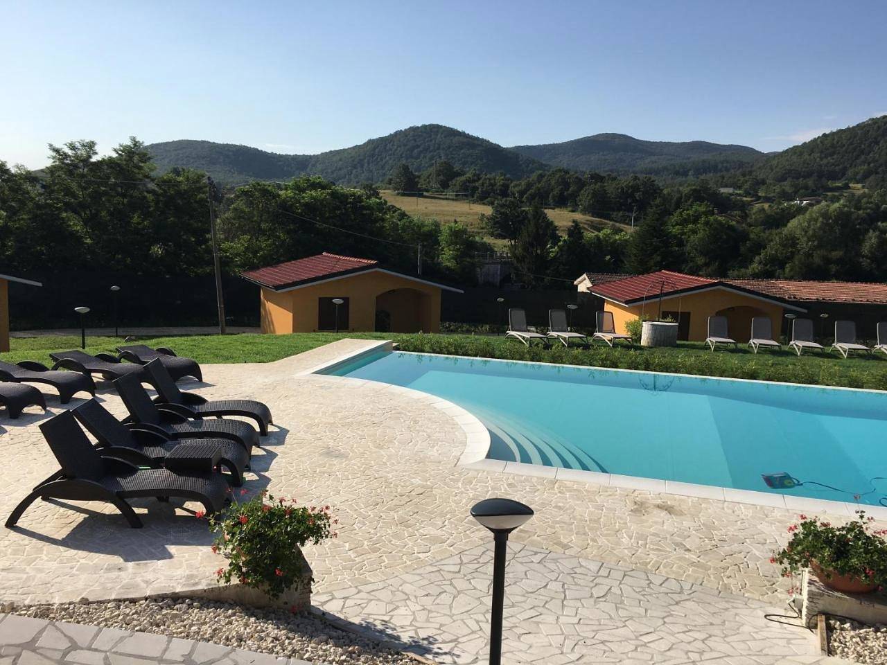 Villaggio casina del duca in Pescolanciano, Alto Molise