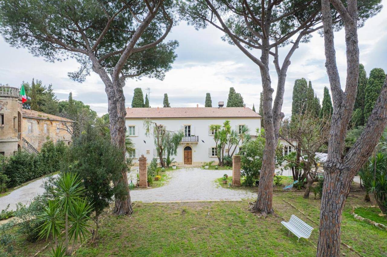 Double Room in Cecina, Côte des Étrusques