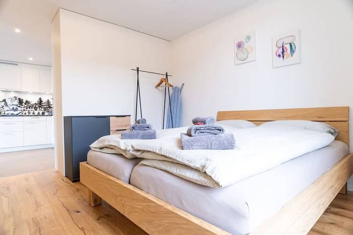Ganze Wohnung, Apartment Stockhorn near the lake and mountains in Einigen, Spiez