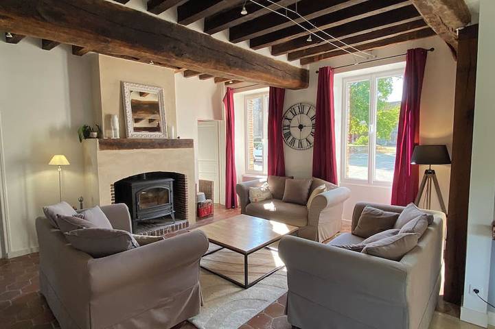 Gîte pour 15 personnes à Oinville-sous-Auneau