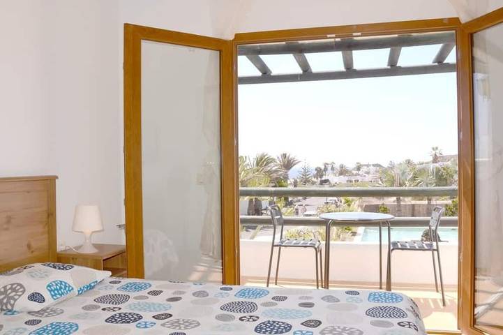 Duplex B16 in a quiet complex with pool 150 m from the sea in Charco del Palo, Haría