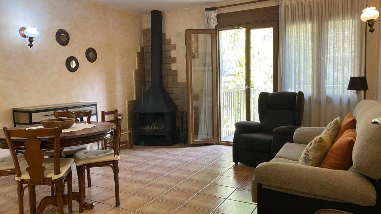 Apartamento entero, Apartamentos Casa Lola Beceite, terraza y barbacoa in Beceite, Massis dels Ports