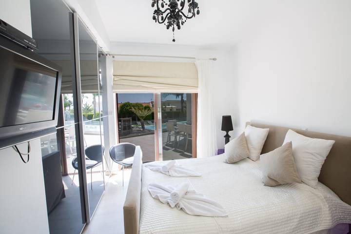 Villa for 9 people, with Balcony and Garden in Cyprus