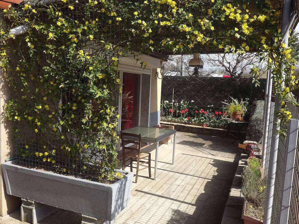 Chambre chez l'habitant - Chambre Mimosa in Carcassonne, Région de Carcassonne