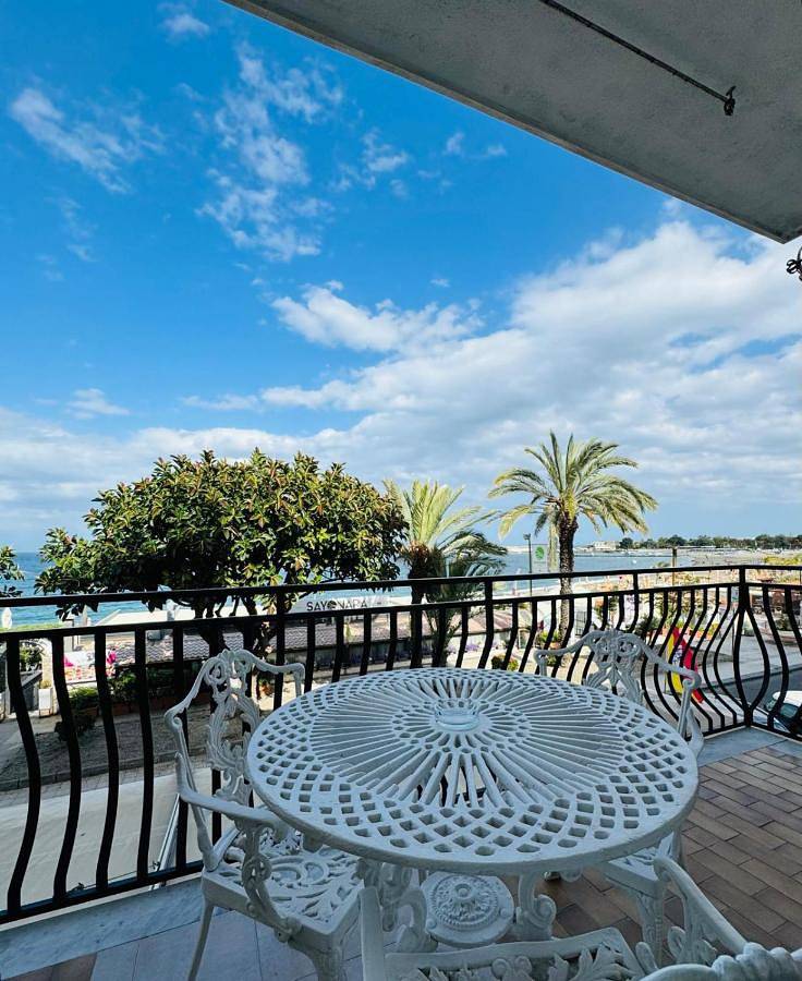 Case Vacanze di Isabella Stoia in Schisò, Giardini-Naxos