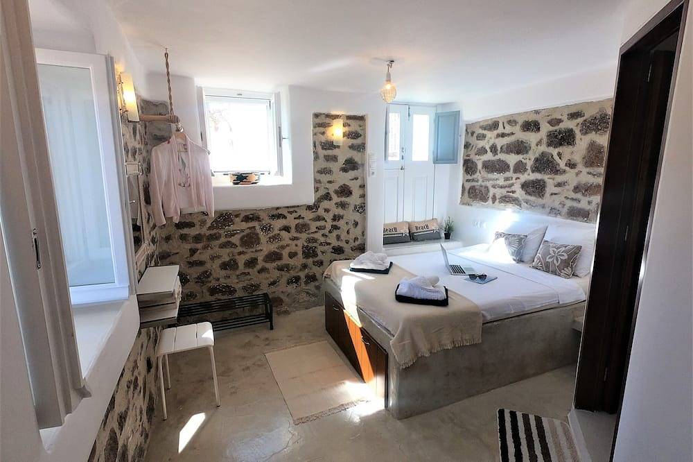 Insel Villaki Poros in Poros Stadt, Poros