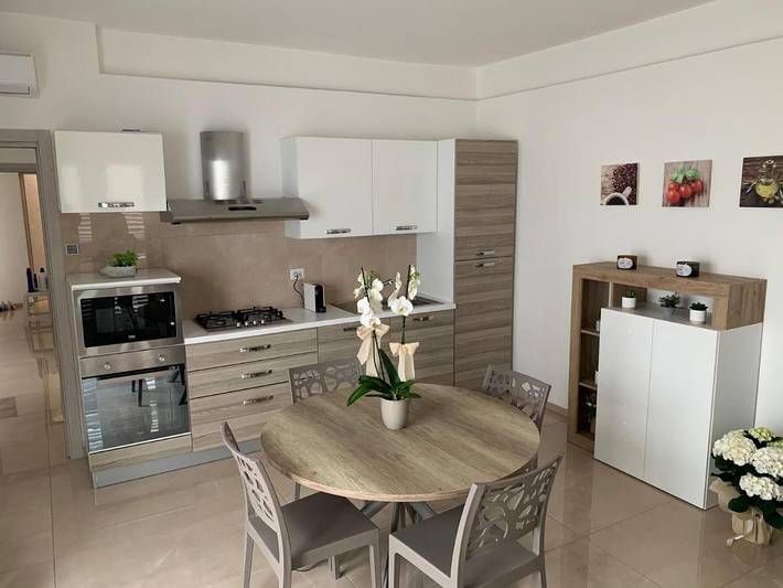 Villa per 8 persone, con Terrazza e Giardino nonché Panorama a Torre Lapillo