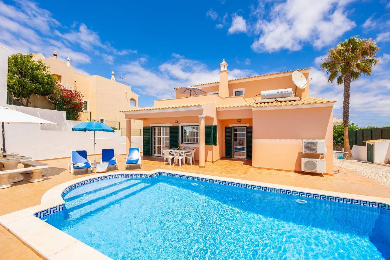 Villa für 7 Personen mit Balkon in Vale de Santa Maria, Albufeira