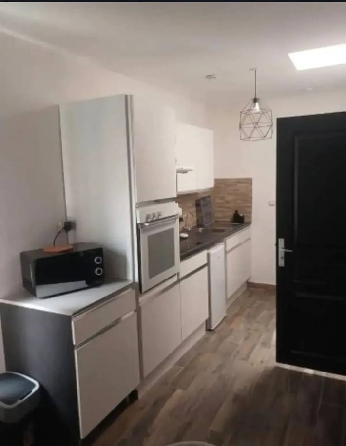 Entire apartment, Apartment Valenciennes 45 m² with game table in Valenciennes, Valenciennes region