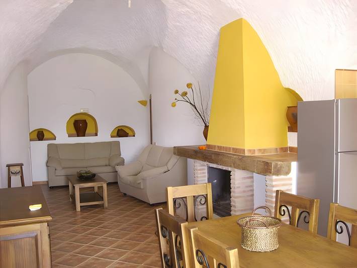 Lejlighedshotel for 5 personer med have in Fonelas, Geoparque de Granada