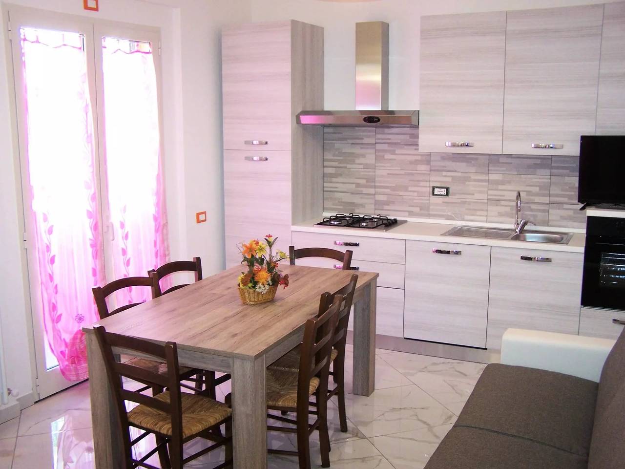 Apartamento entero, 3 estancias 5 Personas in Fogliano Marina, Riccione