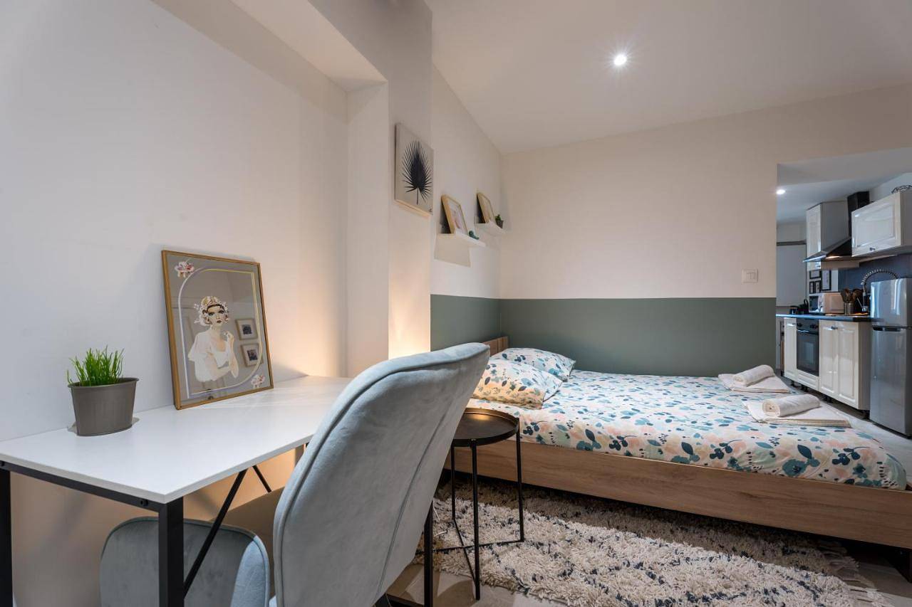 Appartement entier, One-Bedroom Apartment in Chasselay, Lyon et ses environs