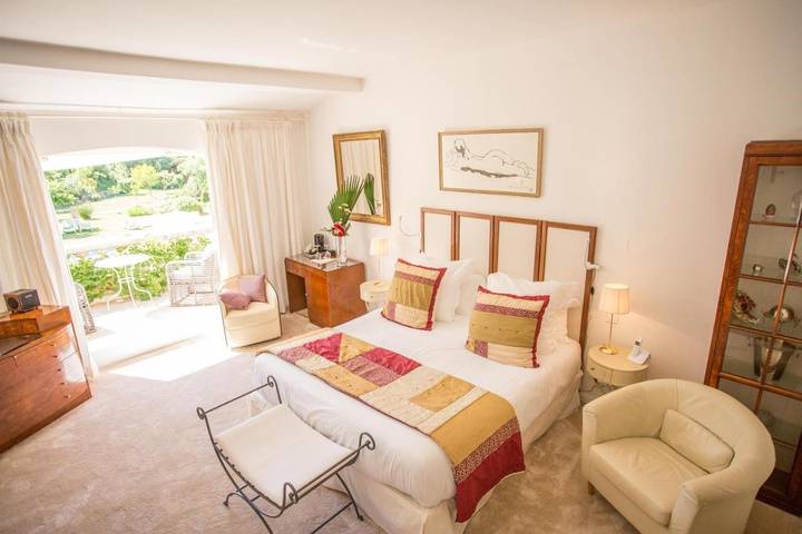 Hôtel pour 2 personnes, avec piscine ainsi que vue et jardin