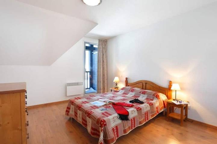 Chalet pour 6 personnes, avec balcon et jacuzzi ainsi que sauna et piscine à Peyragudes