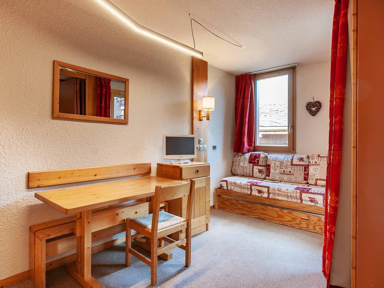 Monolocale intero, Ski-in/ski-out studio, balcony, divisible, Laitelet in Méribel-Mottaret, Les Allues