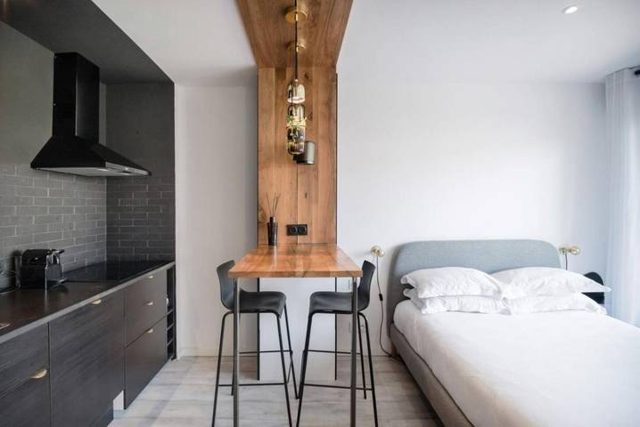 Gîte pour 2 personnes, avec balcon, animaux acceptés dans Gare d'Annecy - 3