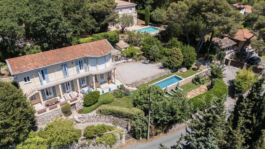 Villa pour 8 personnes, avec vue ainsi que jardin et piscine à La Turbie - 2