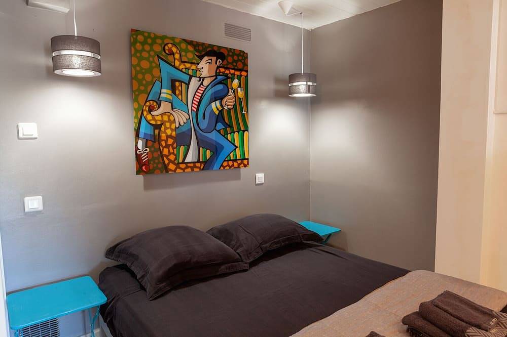 Ganze Wohnung, L'Oblade Apartment T2-37m2  Sea view Terrasse 30 m2 Air conditioned in Hyeres, Parc national Port-Cros