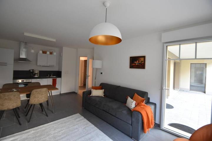 Ferienwohnung für 4 Personen, mit Terrasse und Garten sowie Ausblick