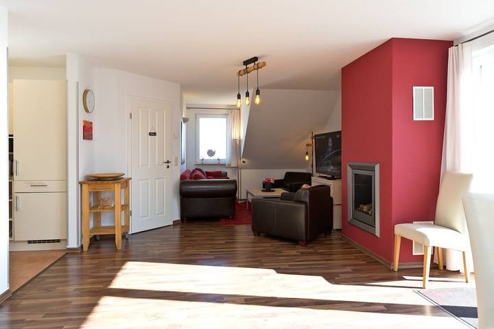 Ganze Wohnung, Komfortable Ferienwohnung - Golf Oase - mit Sauna in Göhren-Lebbin in Göhren-Lebbin, Mecklenburgische Seenplatte