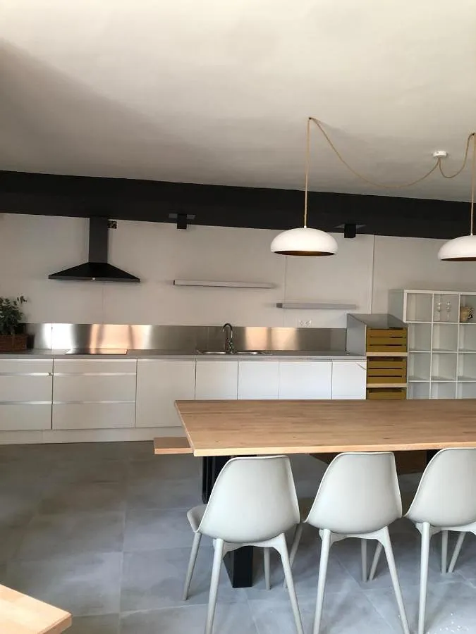 Ferienhaus für 18 Personen, mit Ausblick und Terrasse - 1