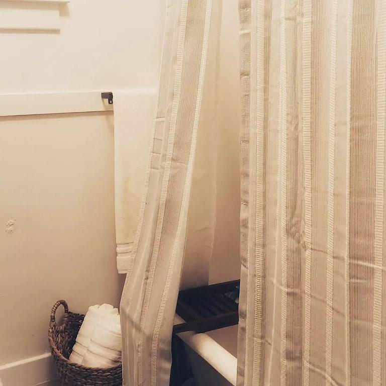 Comfortable in the heart of historic Anaconda! in Anaconda-Deer Lodge County, Deer Lodge County