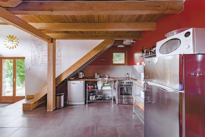 Location de vacances pour 2 personnes, avec vue et sauna ainsi que piscine et jardin à Saint-Priest-sous-Aixe - 3