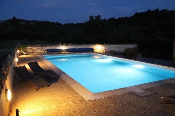 Location de vacances pour 8 personnes, avec jardin, animaux acceptés à Venasque - 3