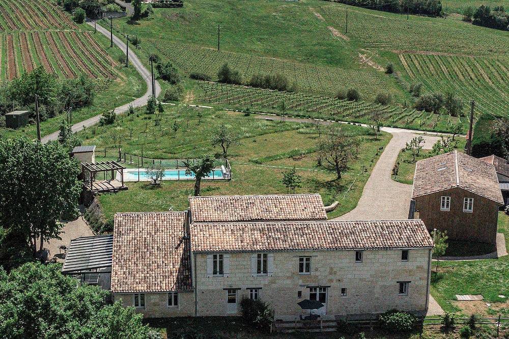 The Orchard Entre2Mers, alojamiento de 2 a 4 pers. Finca vitivinícola renovada in Langoiran, Región de Langon