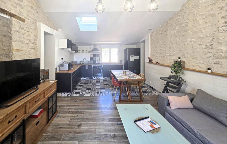 Gemütlich, 2 km vom Strand entfernt: Moderne Ferienwohnung mit Garten und WLAN in Longeville-sur-Mer, Vendée