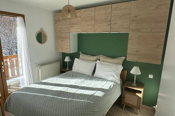 Gîte pour 4 personnes, avec vue et balcon à Névache - 2